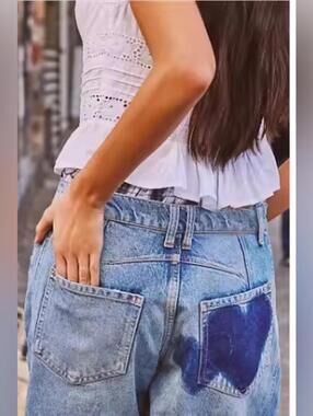 NWT BARREL Y2K | SZ S | Mid - High Rise Slouchy Ankle Cropped Denim Heart Jeans